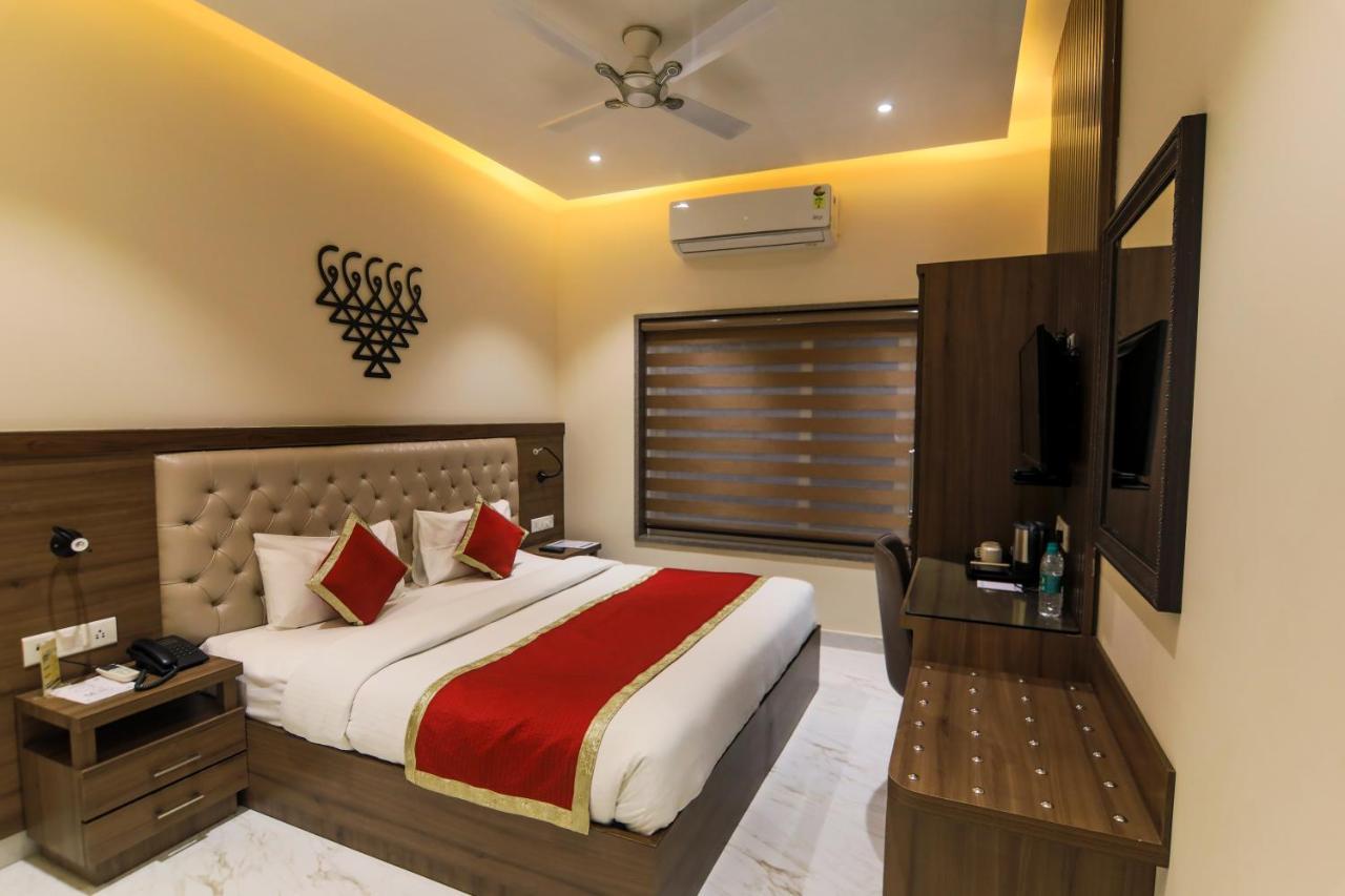 Vashishth Guest House Ришикеш Экстерьер фото