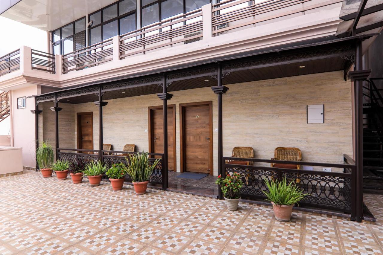 Vashishth Guest House Ришикеш Экстерьер фото